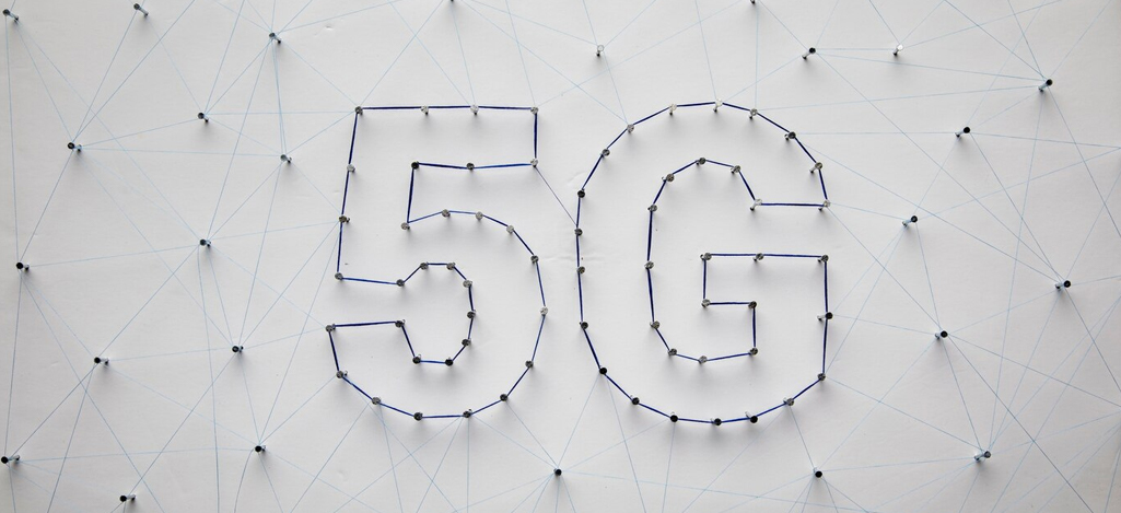 Edge Computing and 5G Revolutionize Web Services